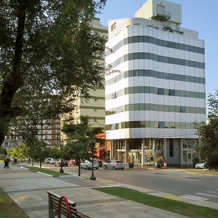 Plaza Suites Campana Eksteriør bilde