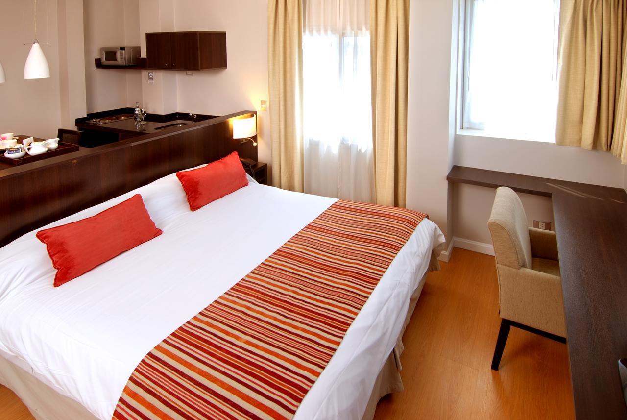 Plaza Suites Campana Eksteriør bilde
